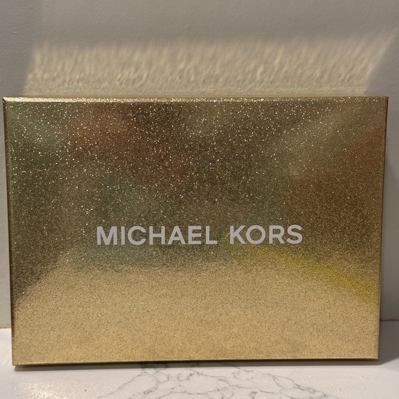 Michael Kors Cream and Brown Belt Bag - Picture 10 of 10
